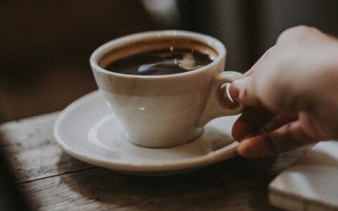 千亿茶饮市场的资本战局：最终竞争对手是瑞幸？