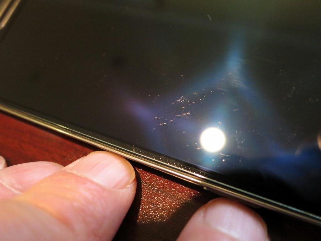 Are Premium Screen Protectors Actually Worth It in Canada?