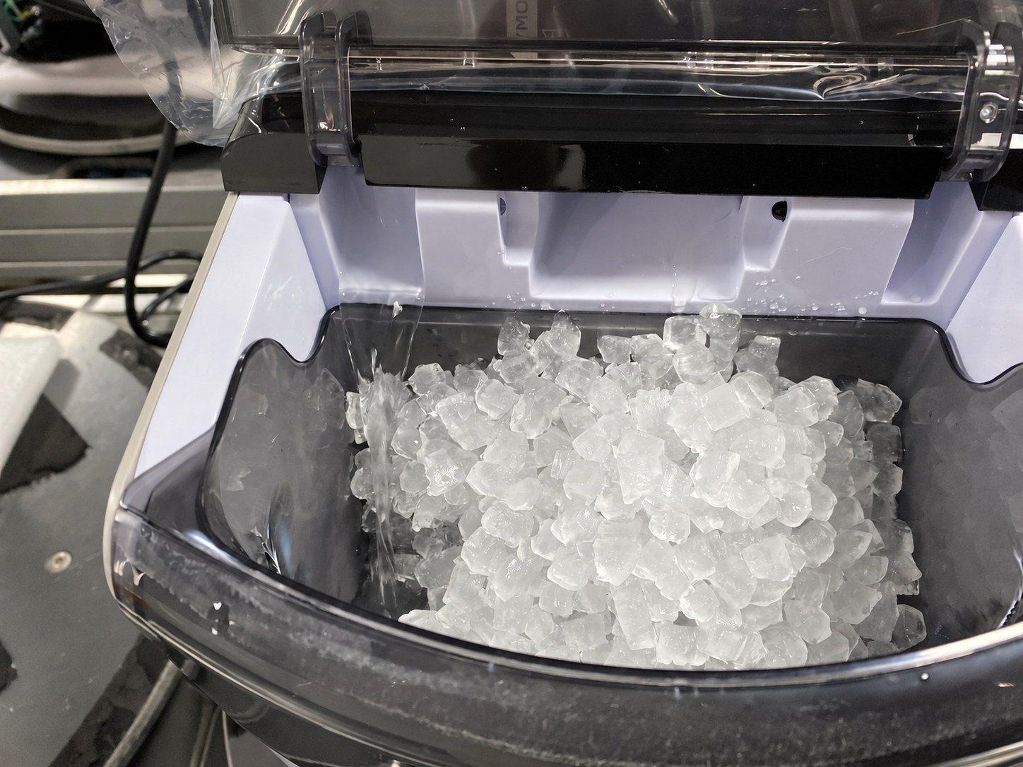 Euhomy Pearl L1 Max basket filled with nugget ice during production test